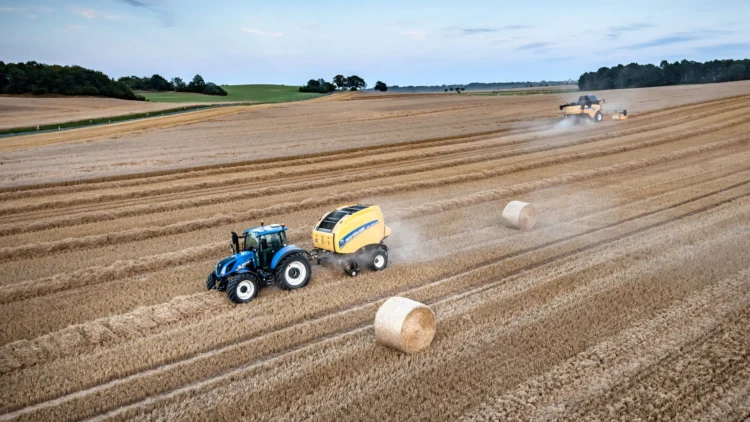 Roll-Belt 150 SuperFeed™ Diameter Min. / Max. (cm) 90 / 150 Width (cm) 120 - Image 3