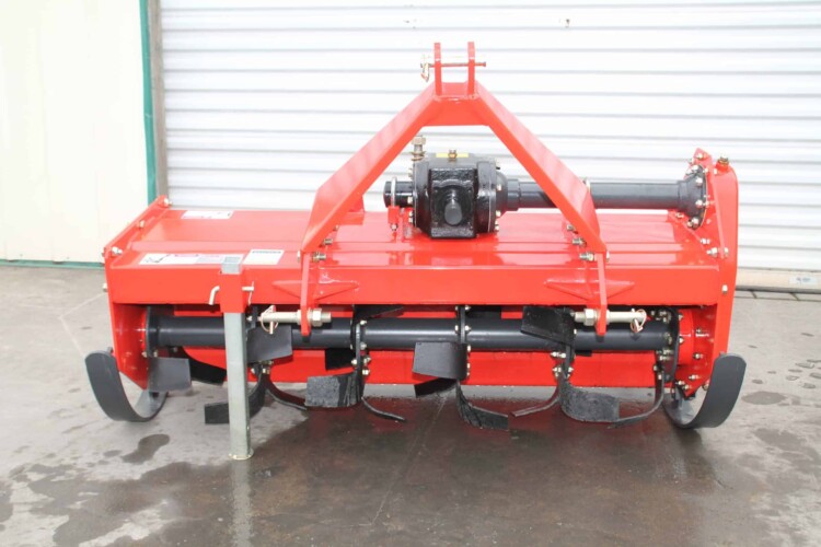 CNH Heavy Duty 3 Point Hitch Rotary Tiller 7' FT 84" in. Work with 3 PT CAT I Hitch Tractor PTO Driven Gear Drive with PTO Shaft
