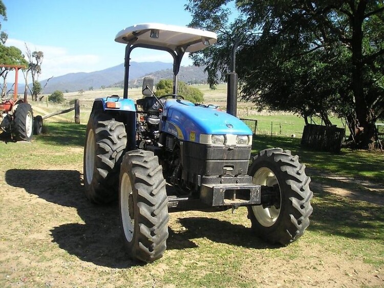 Used New Holland TT75 - Image 4