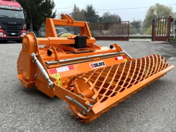 > Rotary tillers, Power harrows, Stone buriers and Bedding mixers > Stone buriers > Adjustable Stone Burier for tractors - DFU-140