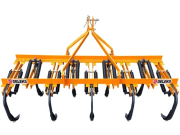 Cultivator for tractor - width 217cm, 9 tynes for soil preparation and weeds disrupting mod. CNH-215/9